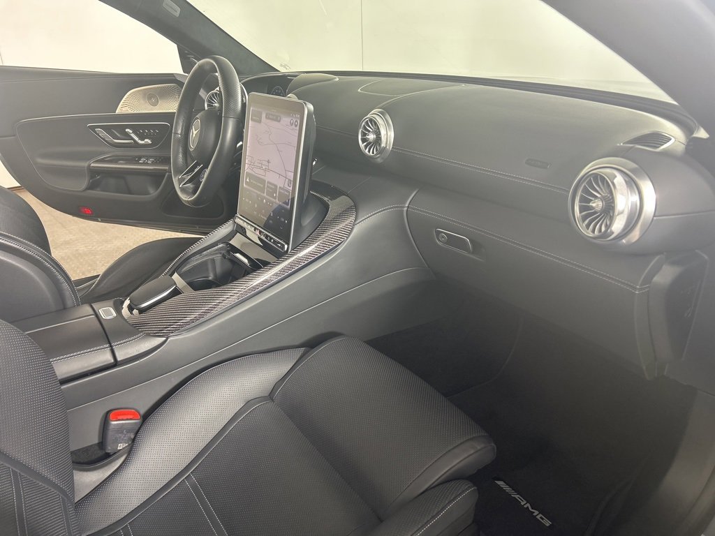 Used 2022 Mercedes-Benz SL 63 AMG 4MATIC image 34