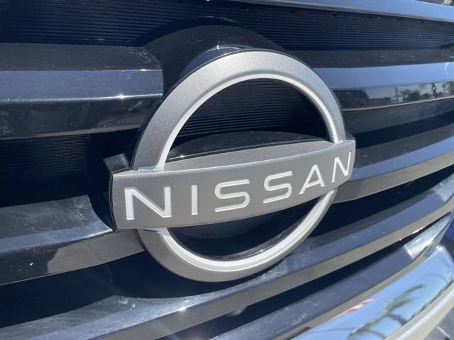 Used 2025 Nissan Pathfinder SL FWD image 31