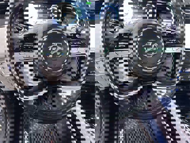 Used 2024 Hyundai Tucson Limited image 11