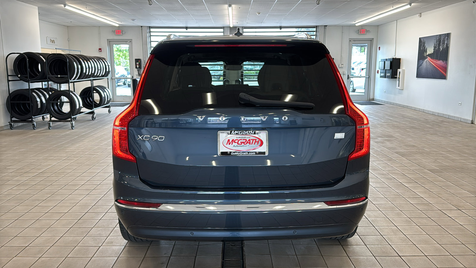 Used 2023 Volvo XC90 T8 Ultimate AWD/4WD image 6