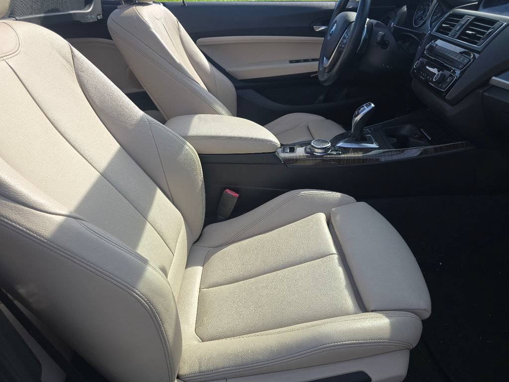 Used 2016 BMW 228i xDrive Convertible AWD/4WD image 18