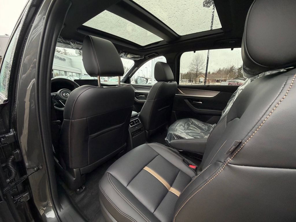 New 2026 MAZDA CX-90 Plug-In Hybrid w/ Premium Plus AWD/4WD image 29
