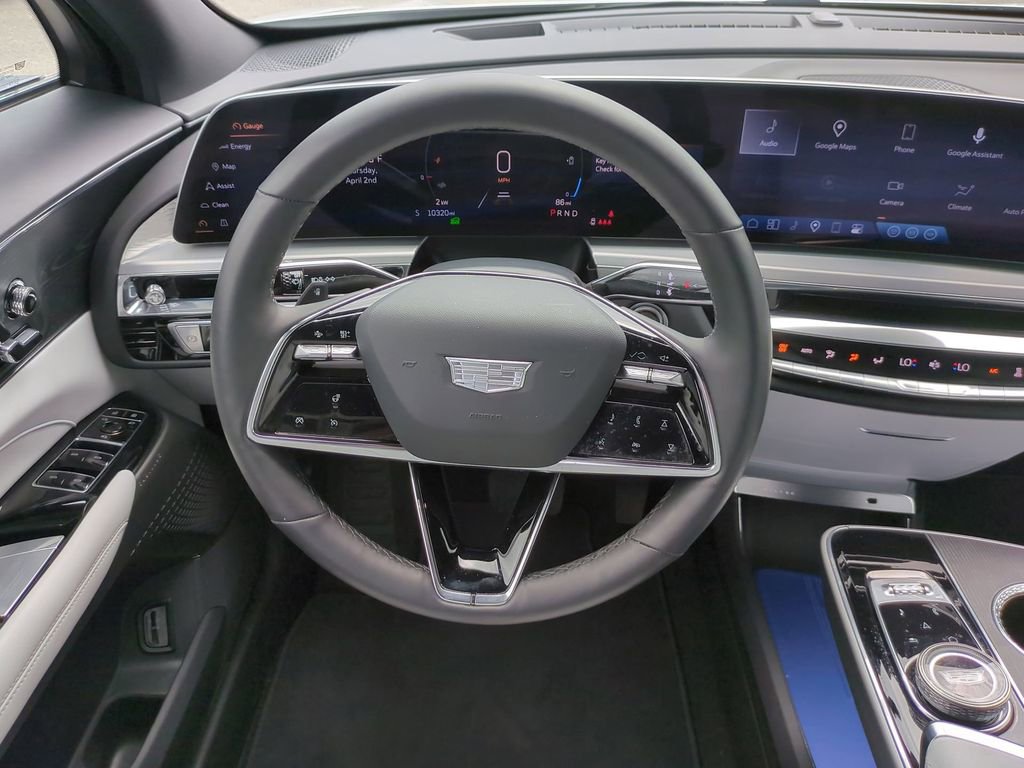 Used 2024 Cadillac Lyriq Luxury AWD/4WD image 15