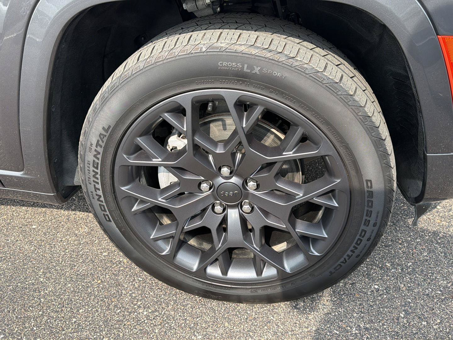 Certified 2024 Jeep Grand Cherokee L Summit AWD/4WD image 9