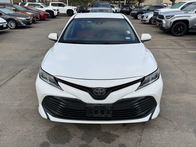 Used 2018 Toyota Camry LE image 2