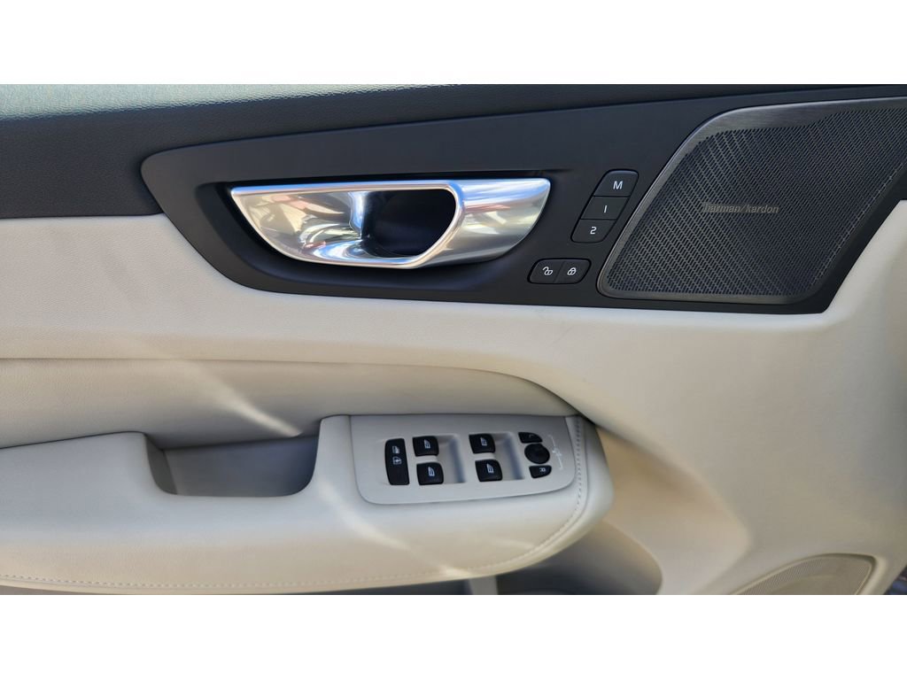 New 2026 Volvo XC60 B5 Ultra w/ Protection Package Premier image 16