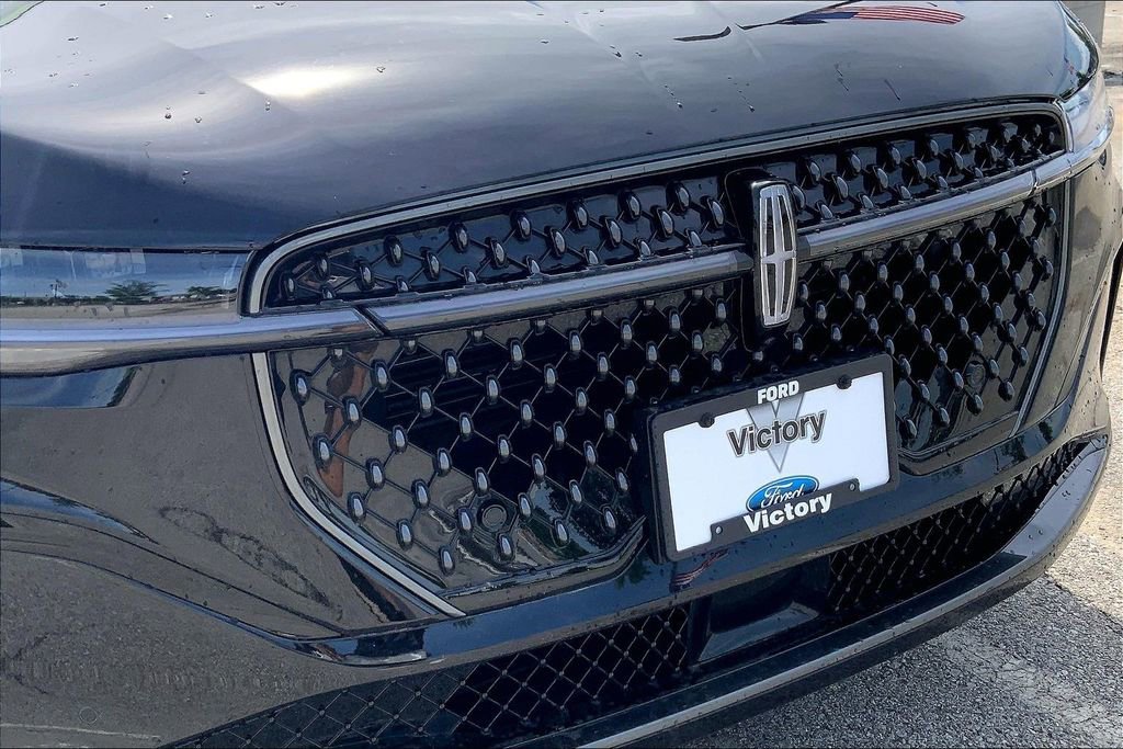 Used 2024 Lincoln Nautilus Black Label w/ Jet Appearance Package (87T) AWD/4WD image 29
