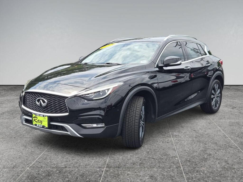 Used 2018 INFINITI QX30 Premium w/ Navigation Package AWD/4WD image 4