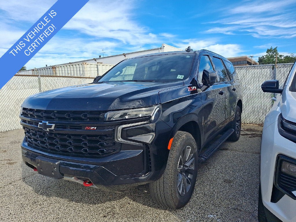 Certified 2024 Chevrolet Tahoe Z71 w/ Luxury Package AWD/4WD image 4