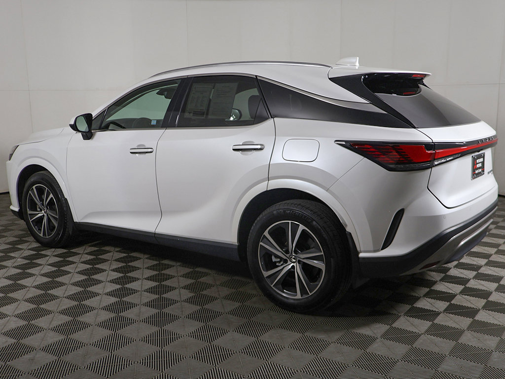 Used 2023 Lexus RX 350h w/ Accessory Package (2T) AWD/4WD image 14