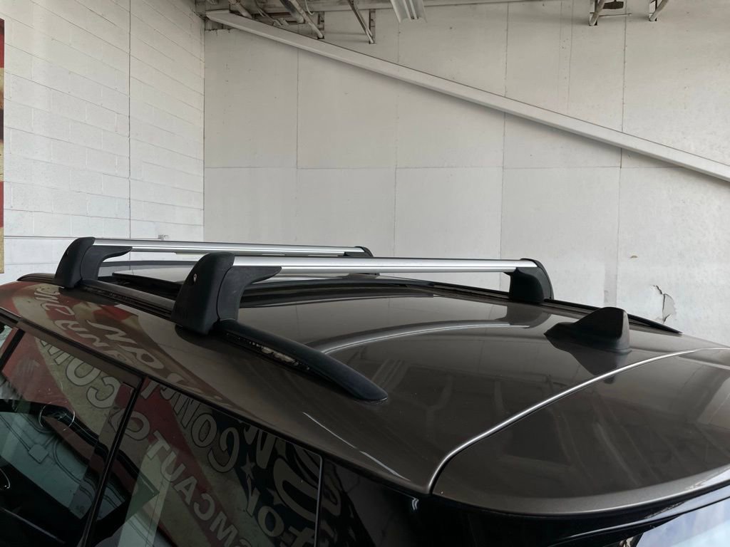 Used 2017 MINI Cooper Clubman S image 10