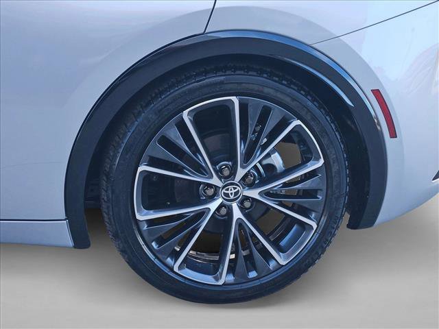 Used 2025 Toyota Prius XLE image 23