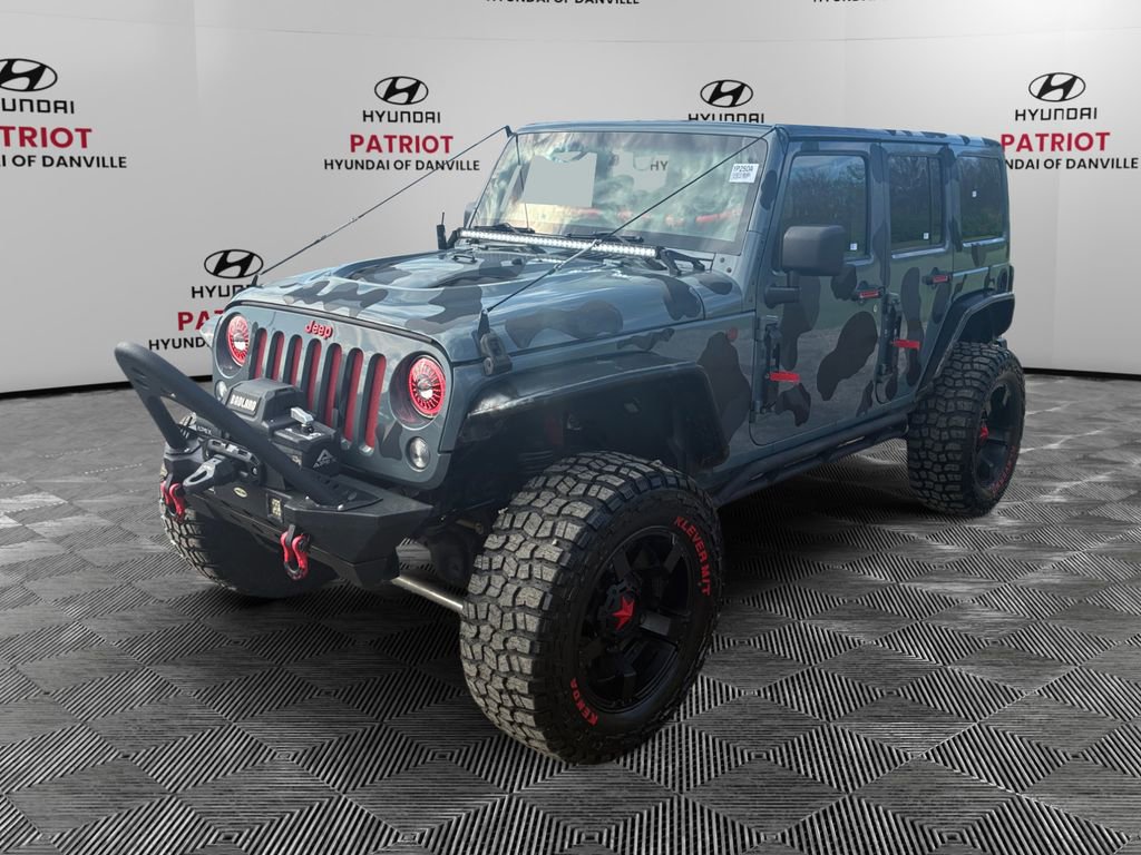 Used 2014 Jeep Wrangler Unlimited Sahara w/ Connectivity Group AWD/4WD image 38