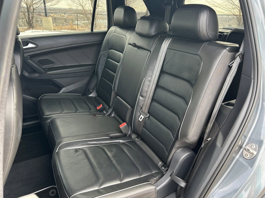 Used 2019 Volkswagen Tiguan SEL Premium R-Line w/ 3rd Row Seat Package image 20