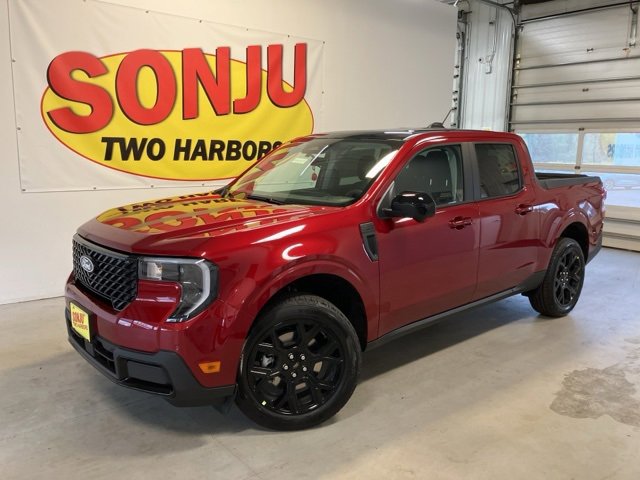 New 2025 Ford Maverick Lariat w/ Black Appearance Package