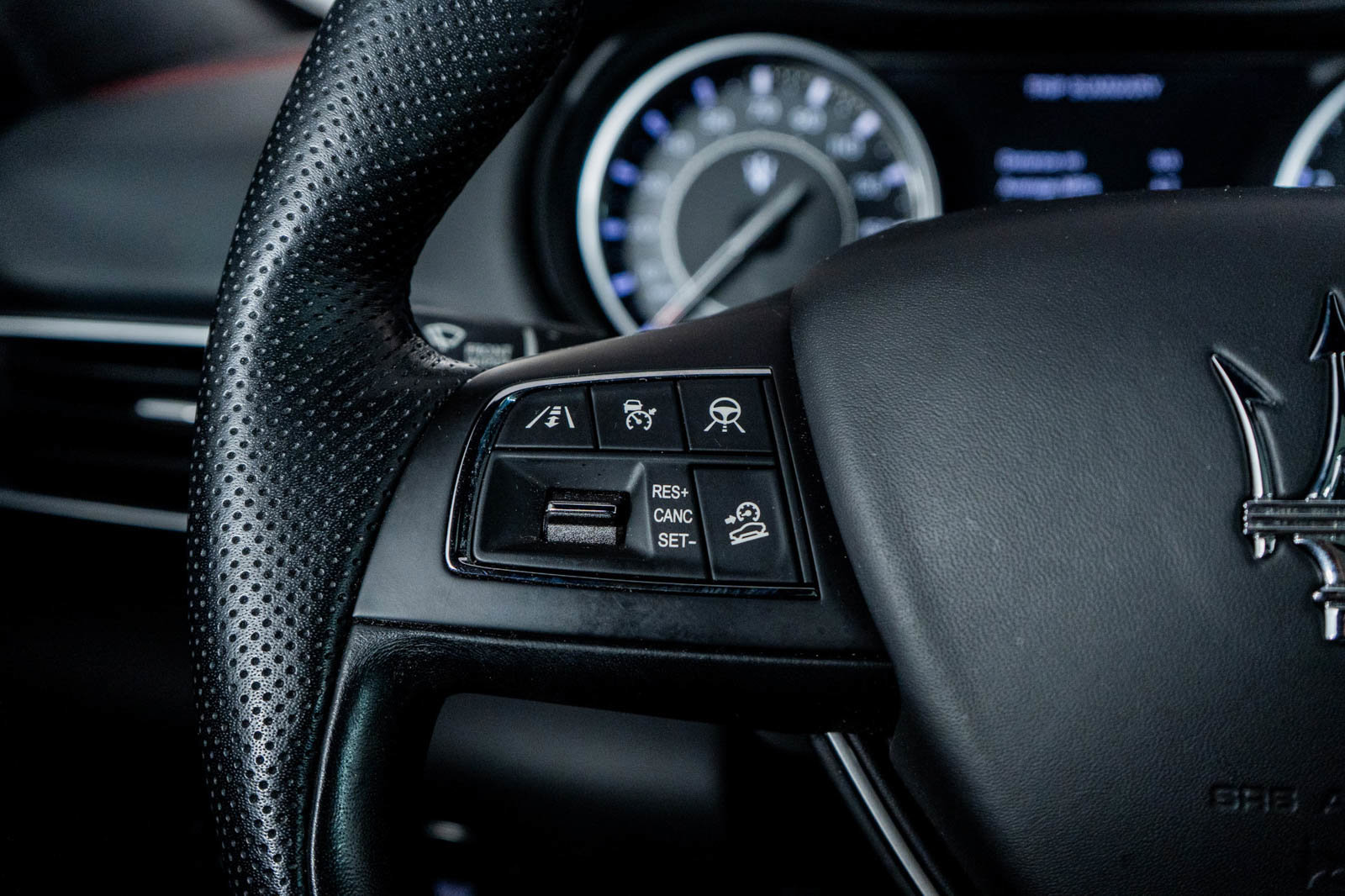 Used 2022 Maserati Levante Modena image 14