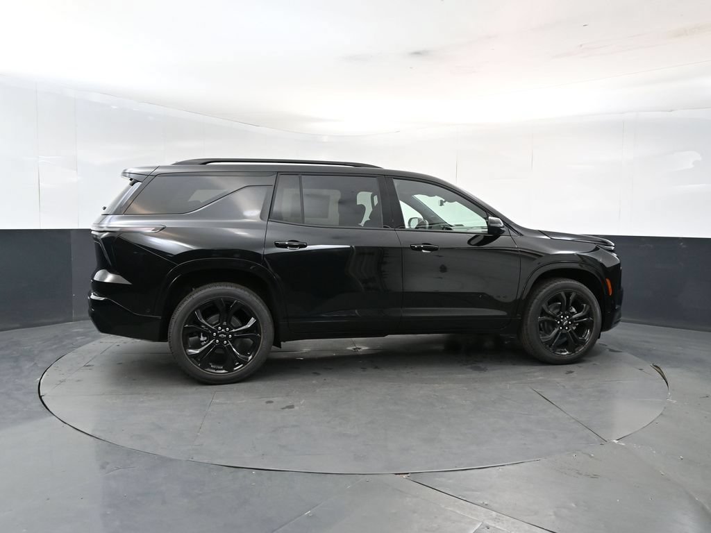 New 2027 Chevrolet Traverse RS w/ LPO, Floor Liner Package AWD/4WD image 6