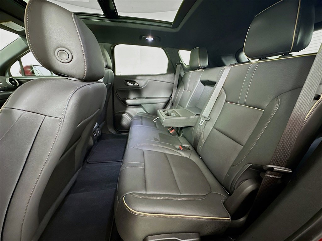 Used 2025 Chevrolet Blazer Premier w/ Driver Confidence II Package image 4