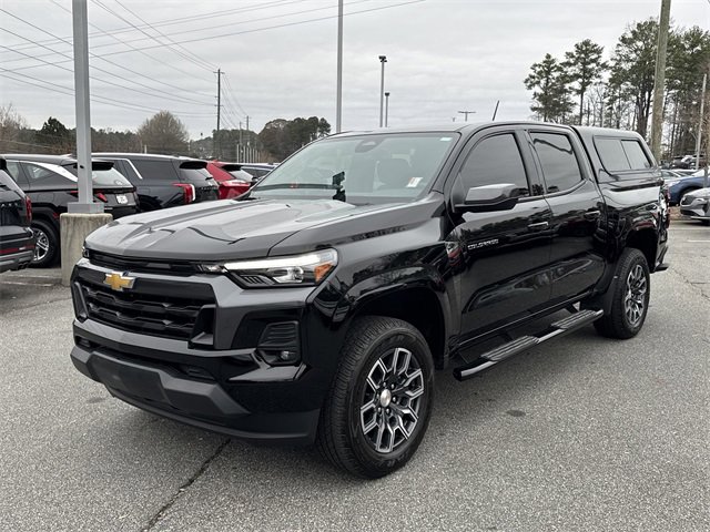 Used 2024 Chevrolet Colorado LT w/ LT Convenience Package III image 3