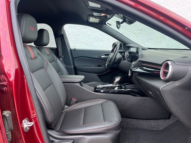 Used 2025 Chevrolet Trax RS w/ Driver Confidence Package image 10