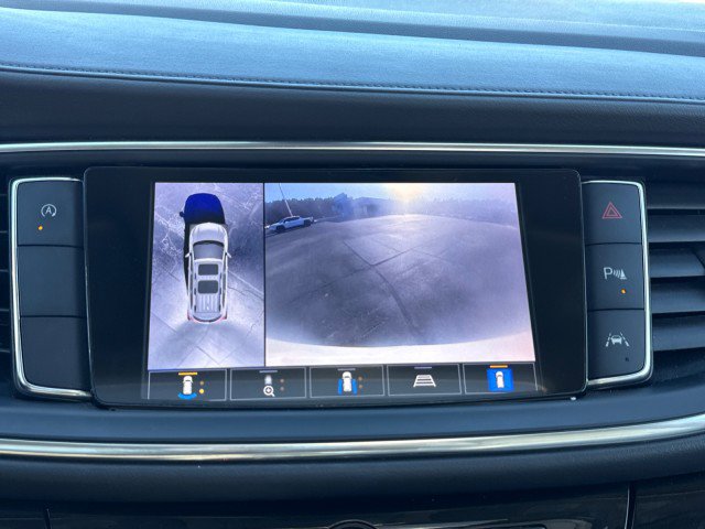 Used 2023 Buick Enclave Avenir image 33