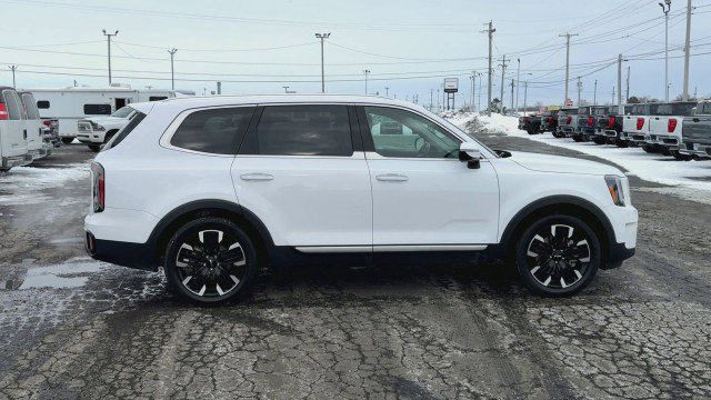 Used 2024 Kia Telluride SX w/ Towing Package image 9