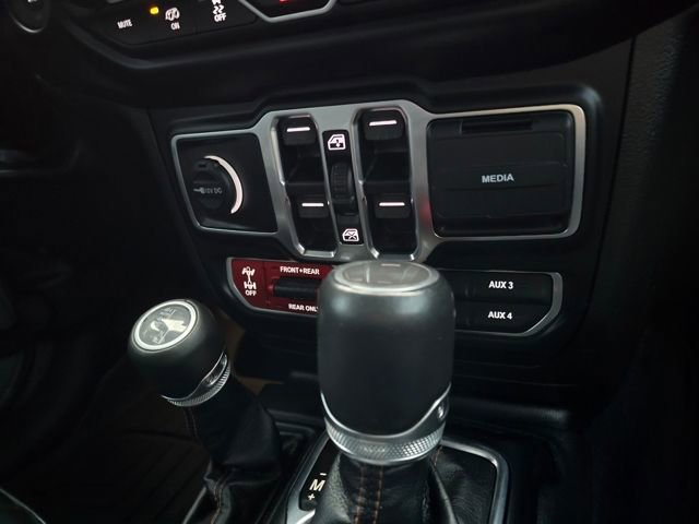 Used 2023 Jeep Wrangler Unlimited Rubicon 392 AWD/4WD image 39