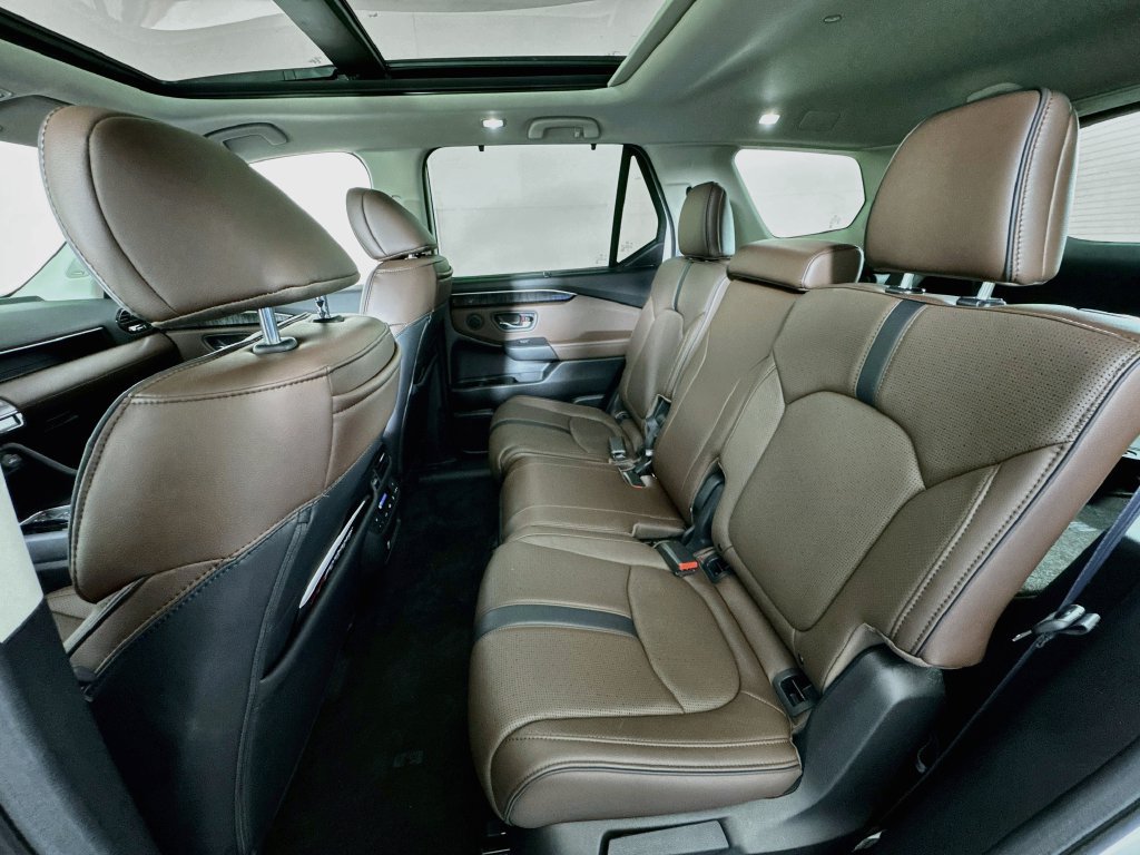 Used 2024 Honda Pilot Elite image 25