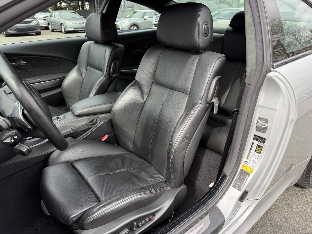 Used 2010 BMW 650i Coupe image 9