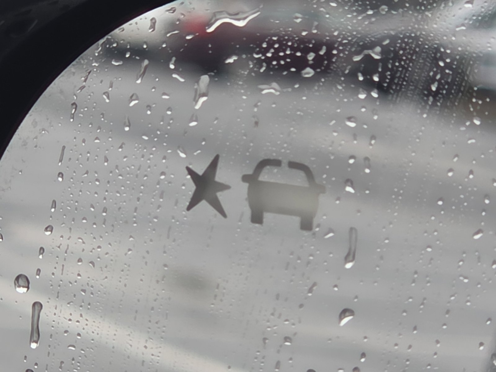 Used 2025 Chevrolet Trax LS w/ LS Convenience Package image 9