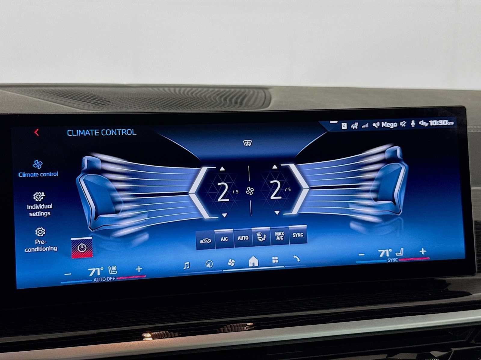 Used 2026 BMW X7 M60i AWD/4WD image 16