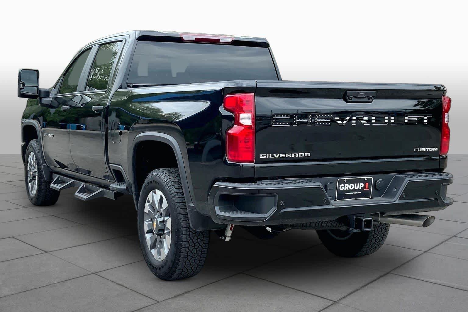 Used 2026 Chevrolet Silverado 2500 Custom w/ Custom Value Package AWD/4WD image 12