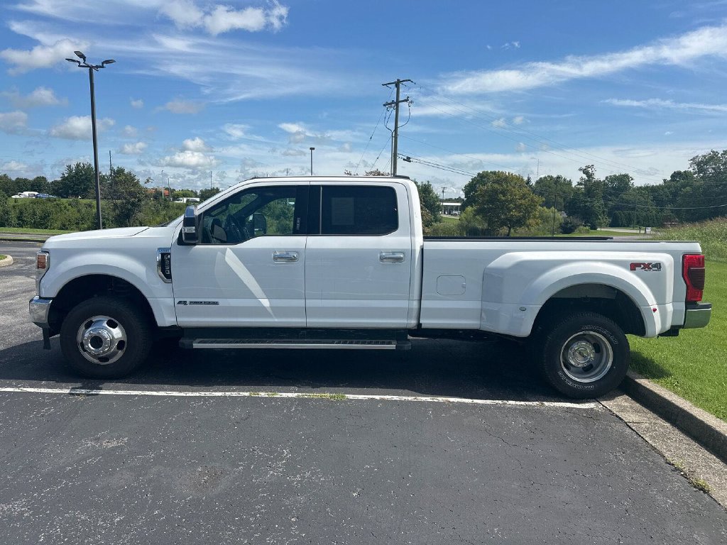 Used 2022 Ford F350 Lariat w/ Chrome Package AWD/4WD image 8