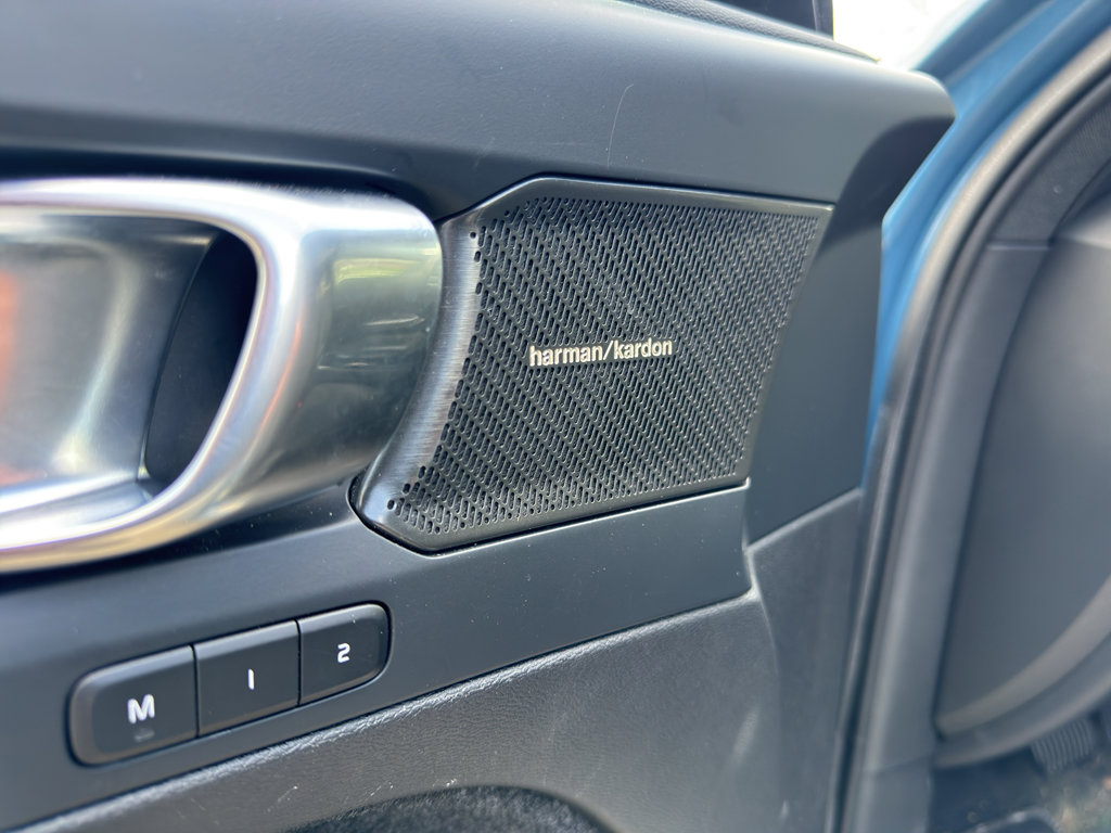 Used 2023 Volvo C40 P8 Recharge Ultimate image 13