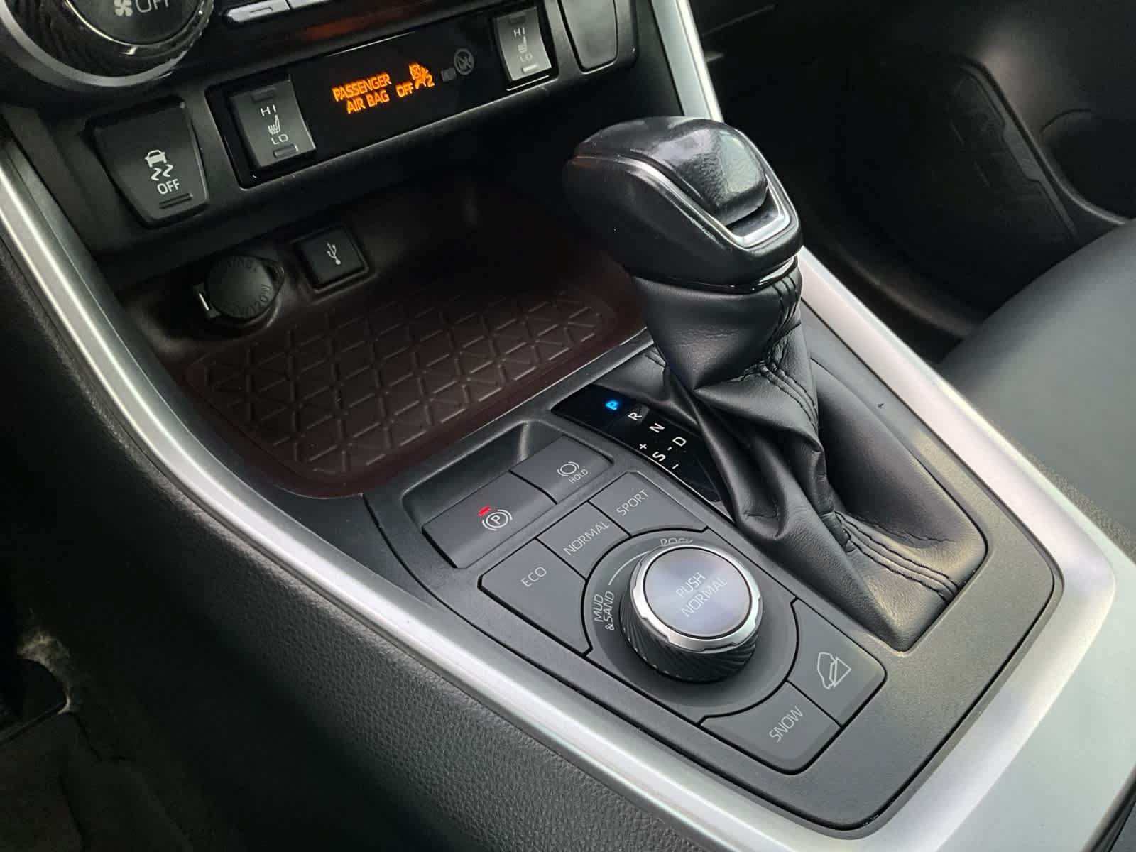 Used 2020 Toyota RAV4 Limited w/ All Weather Liner Package AWD/4WD image 14