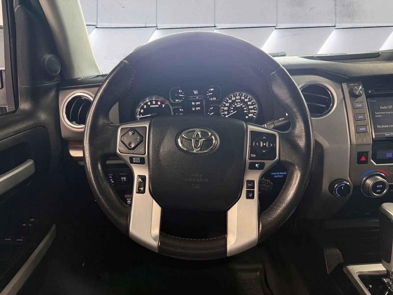 Used 2019 Toyota Tundra Limited AWD/4WD image 18
