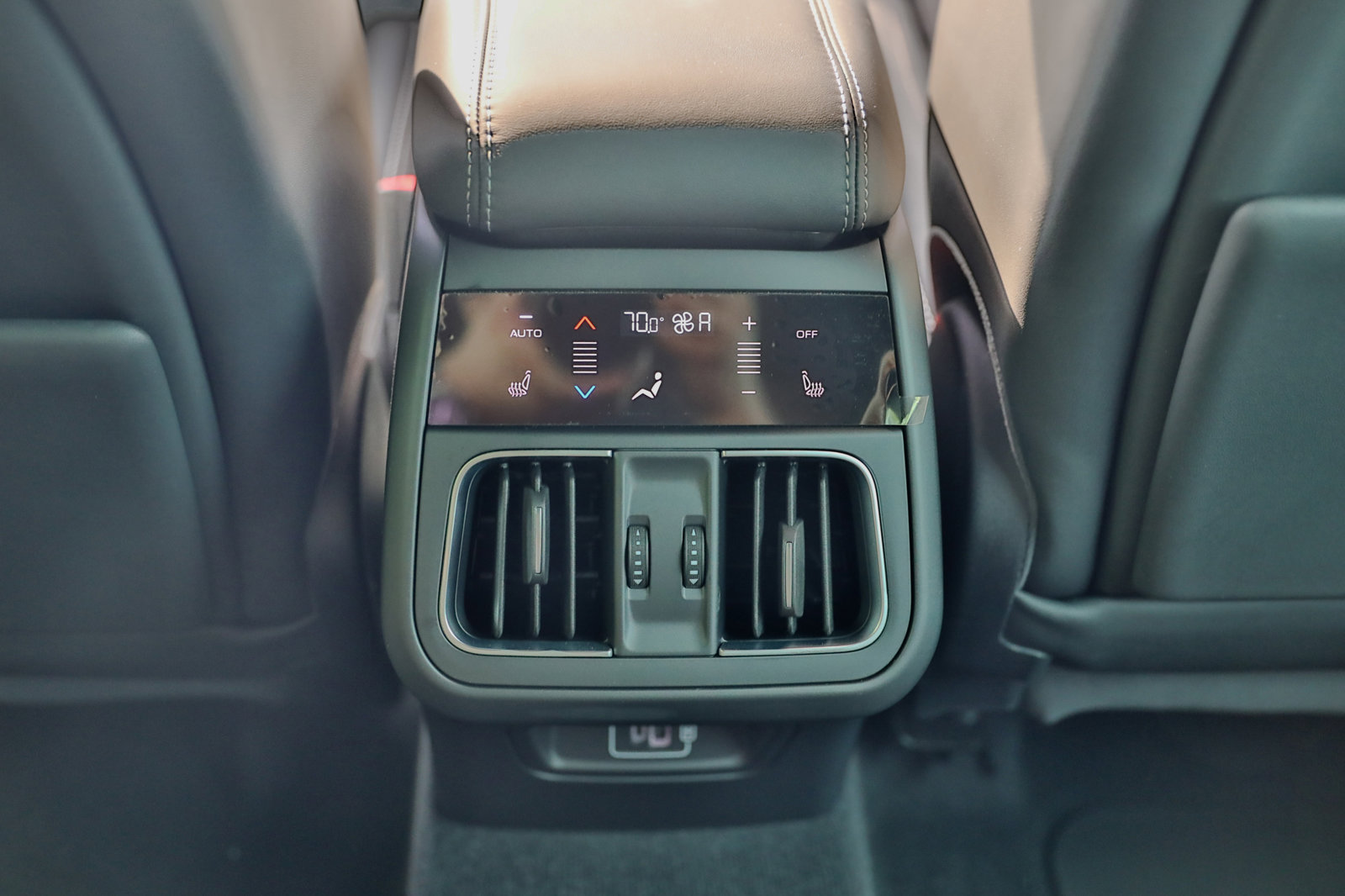 New 2024 Maserati Grecale GT image 34