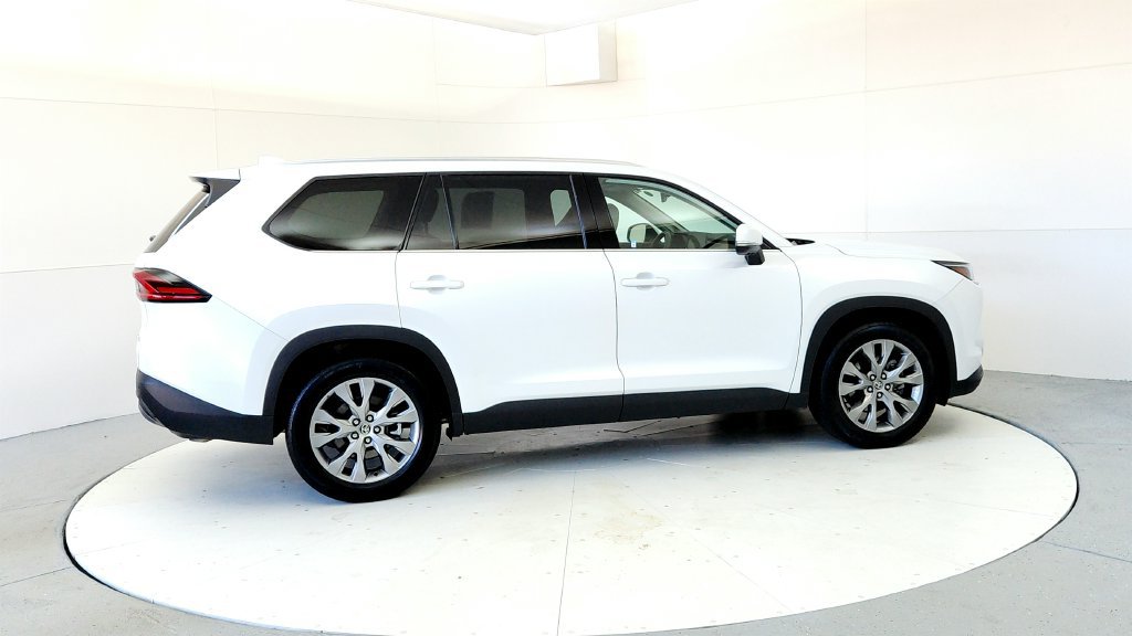 Certified 2025 Toyota Grand Highlander FWD image 6