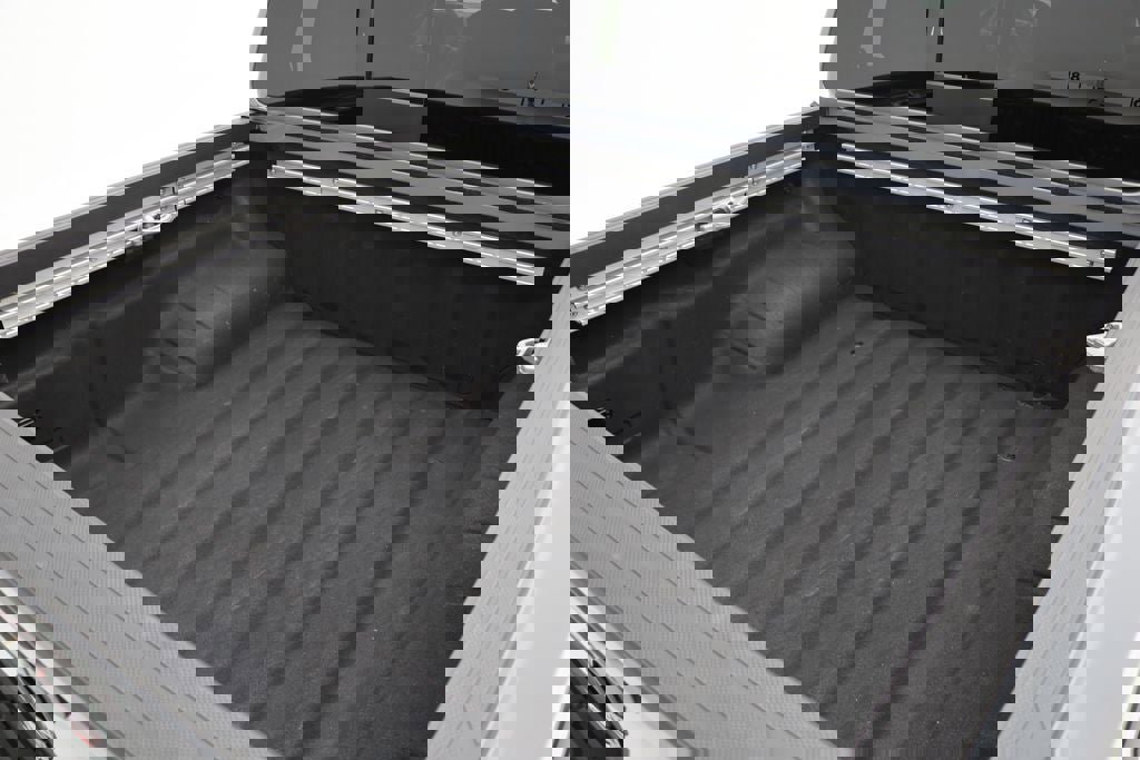 Used 2023 Nissan Frontier PRO-4X w/ Pro Convenience Package image 13