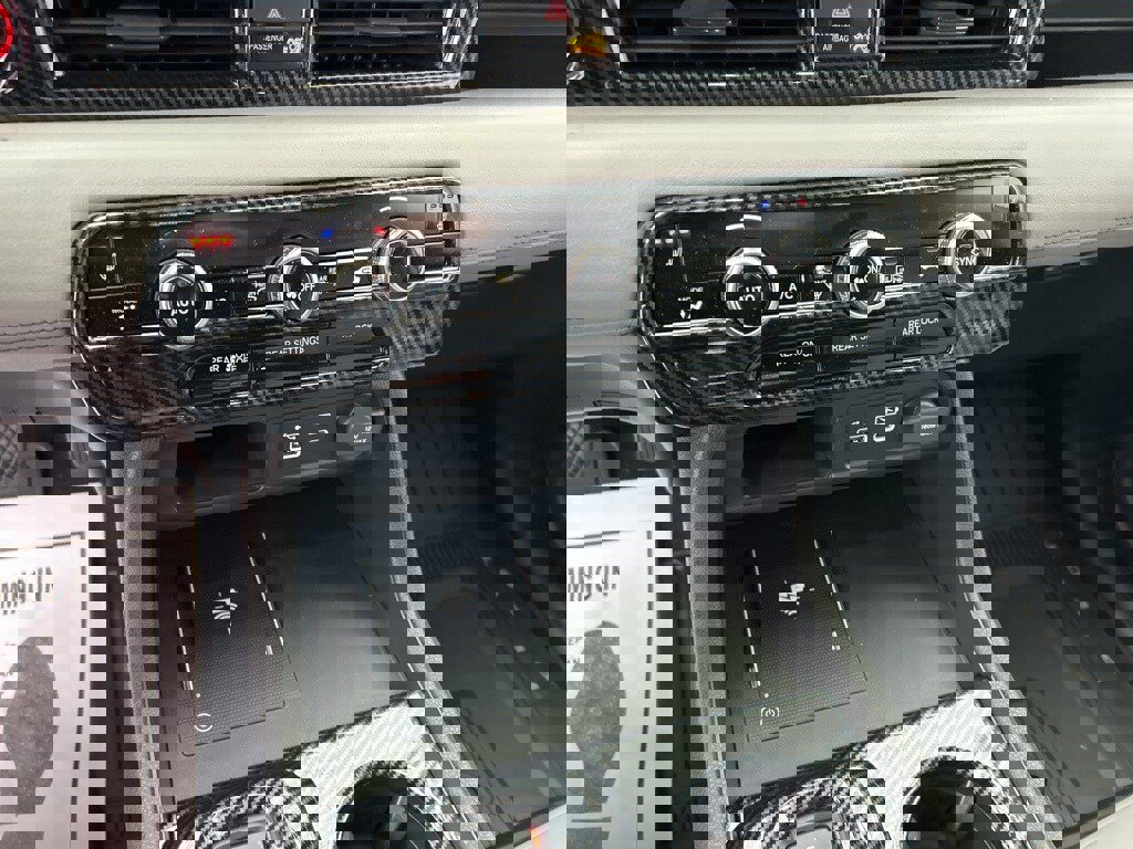 Used 2025 Honda Pilot Touring image 12