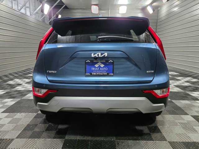 Used 2024 Kia Niro EX w/ EX Cold Weather Package image 6