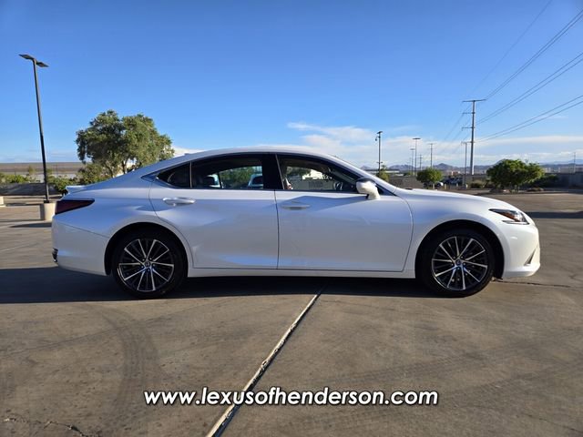 Used 2025 Lexus ES 300h w/ Premium Package image 7