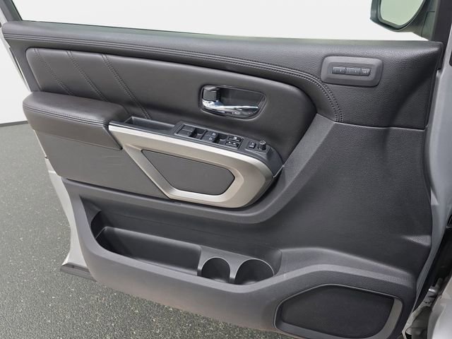 Used 2015 Nissan Armada Platinum image 27