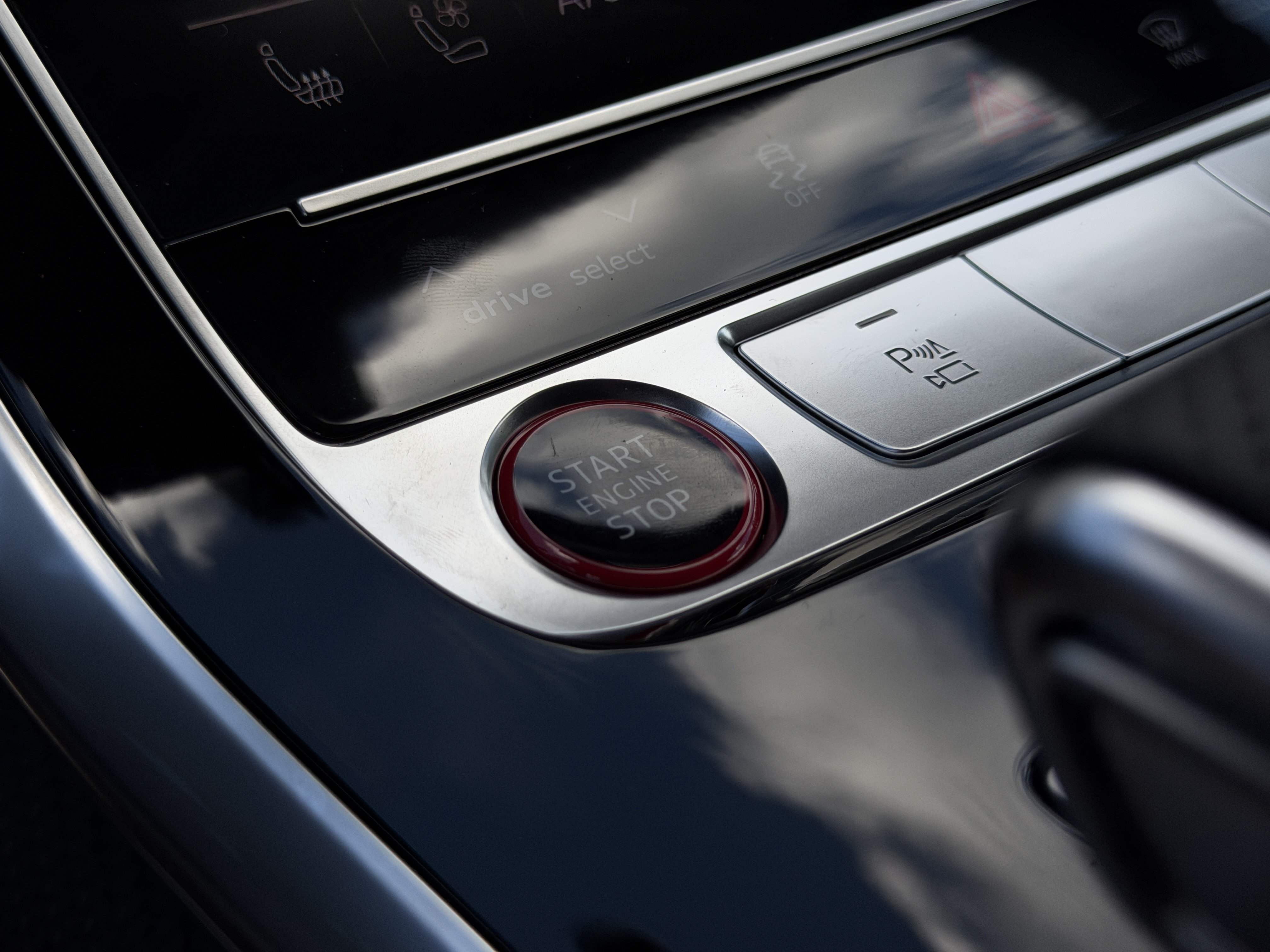 New 2027 Audi SQ8 Premium Plus AWD/4WD image 30