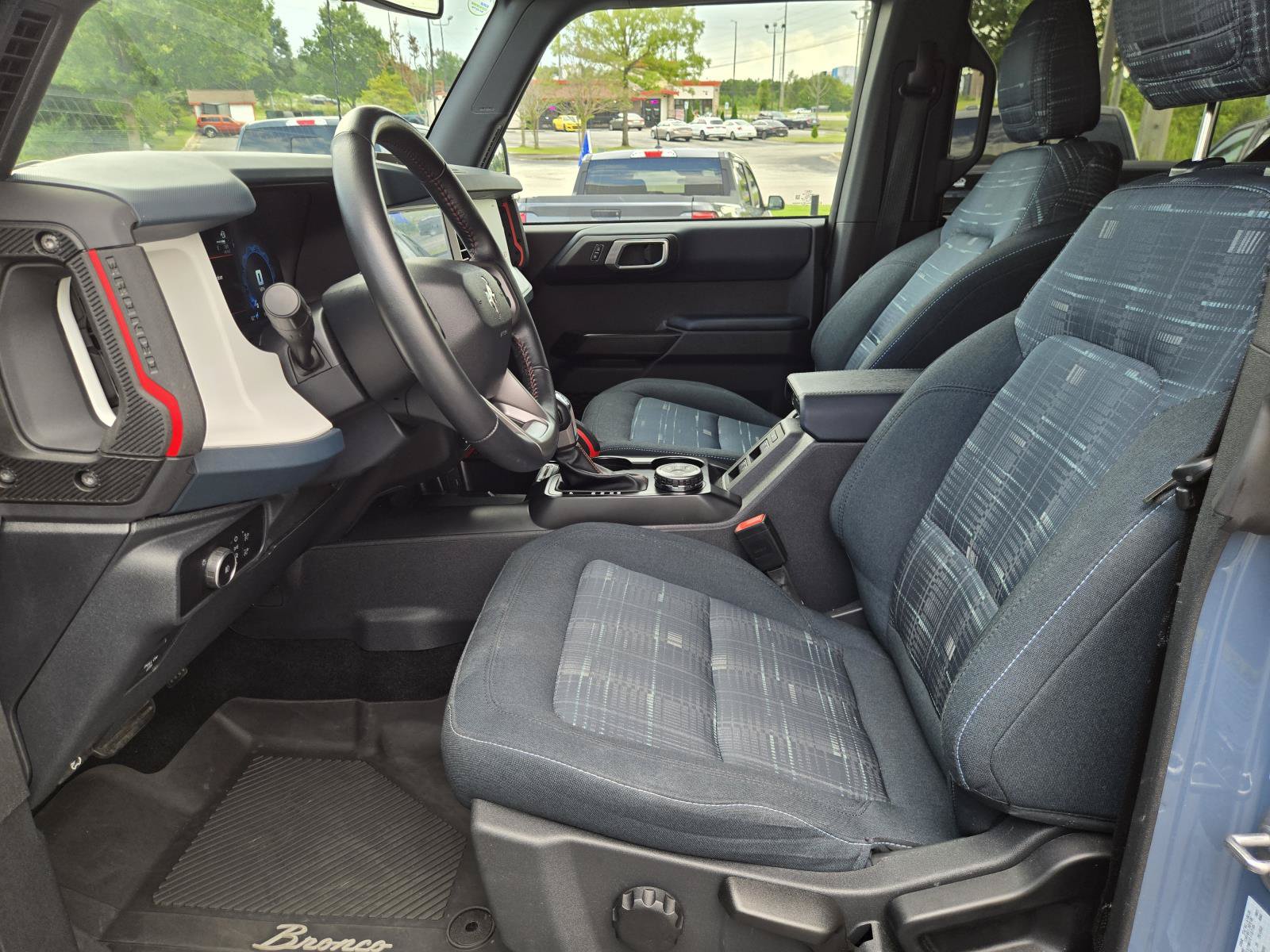 Used 2025 Ford Bronco Heritage Edition AWD/4WD image 24