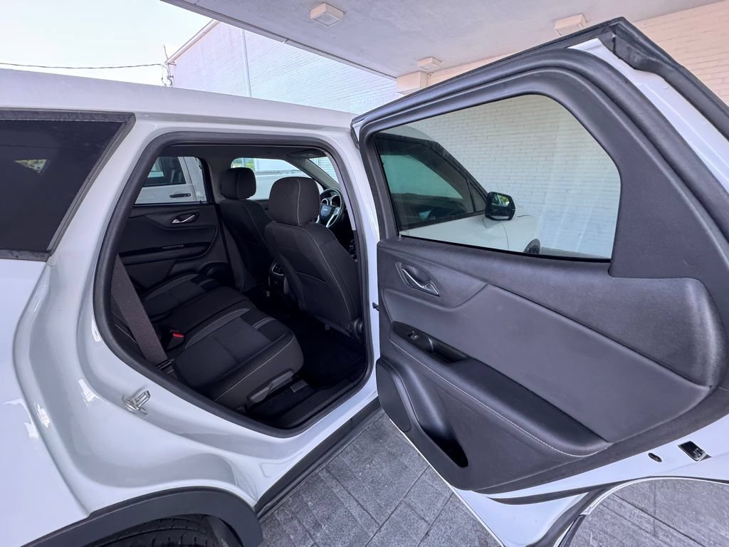 Used 2024 Chevrolet Blazer LT FWD image 22