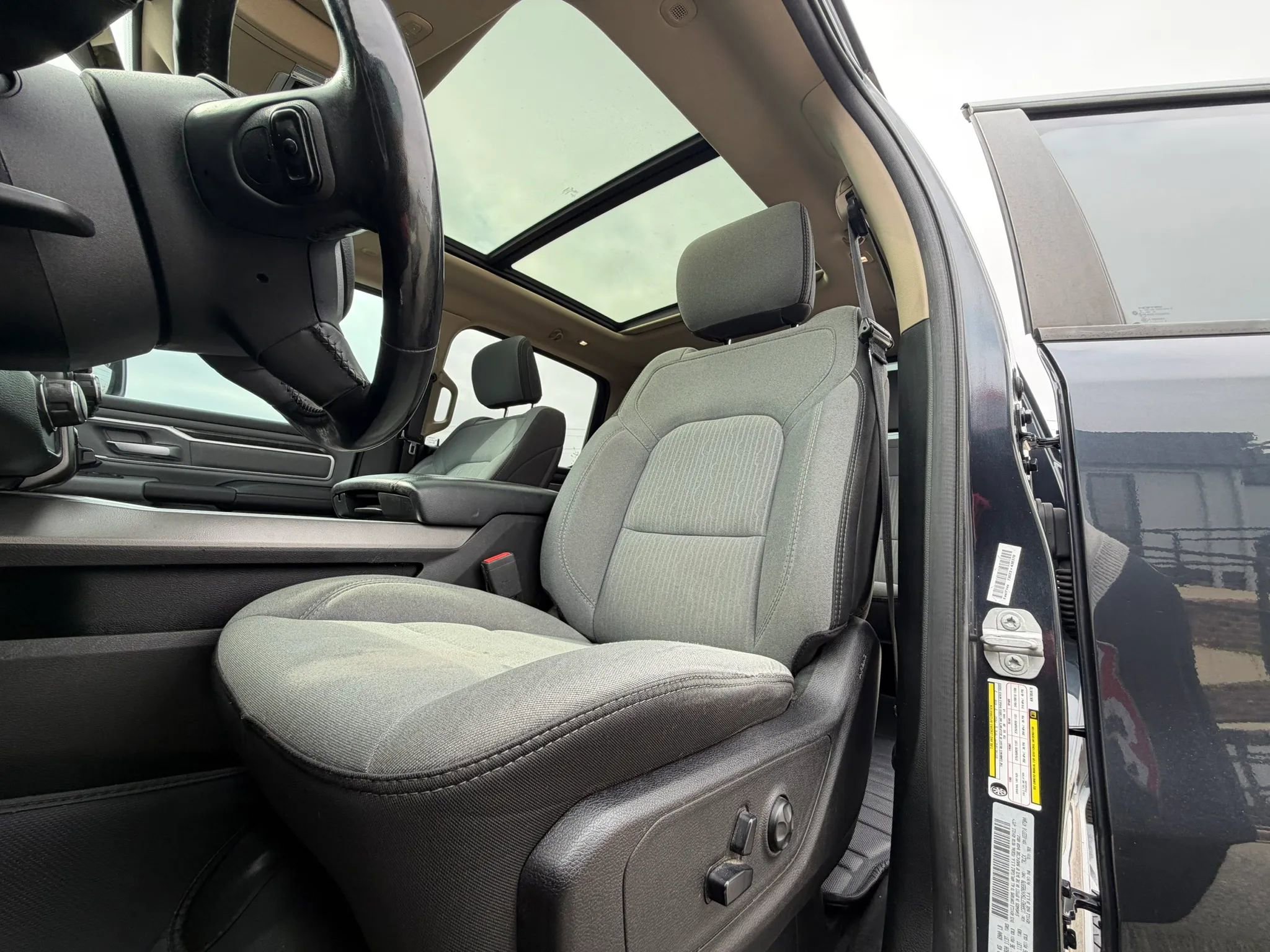 Used 2019 RAM 1500 Big Horn image 35