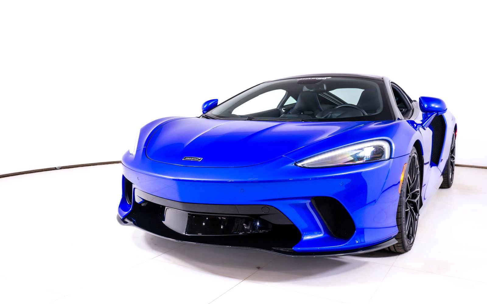 Used 2023 McLaren GT image 10