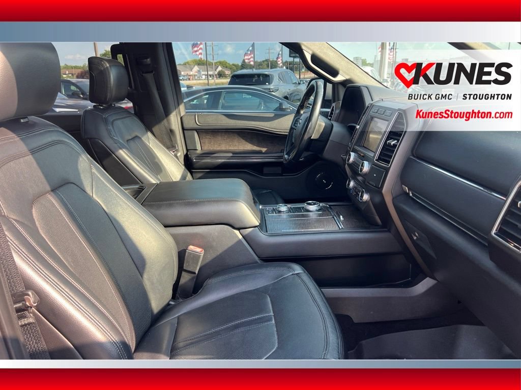 Used 2019 Ford Expedition Limited w/ Equipment Group 301A AWD/4WD image 40