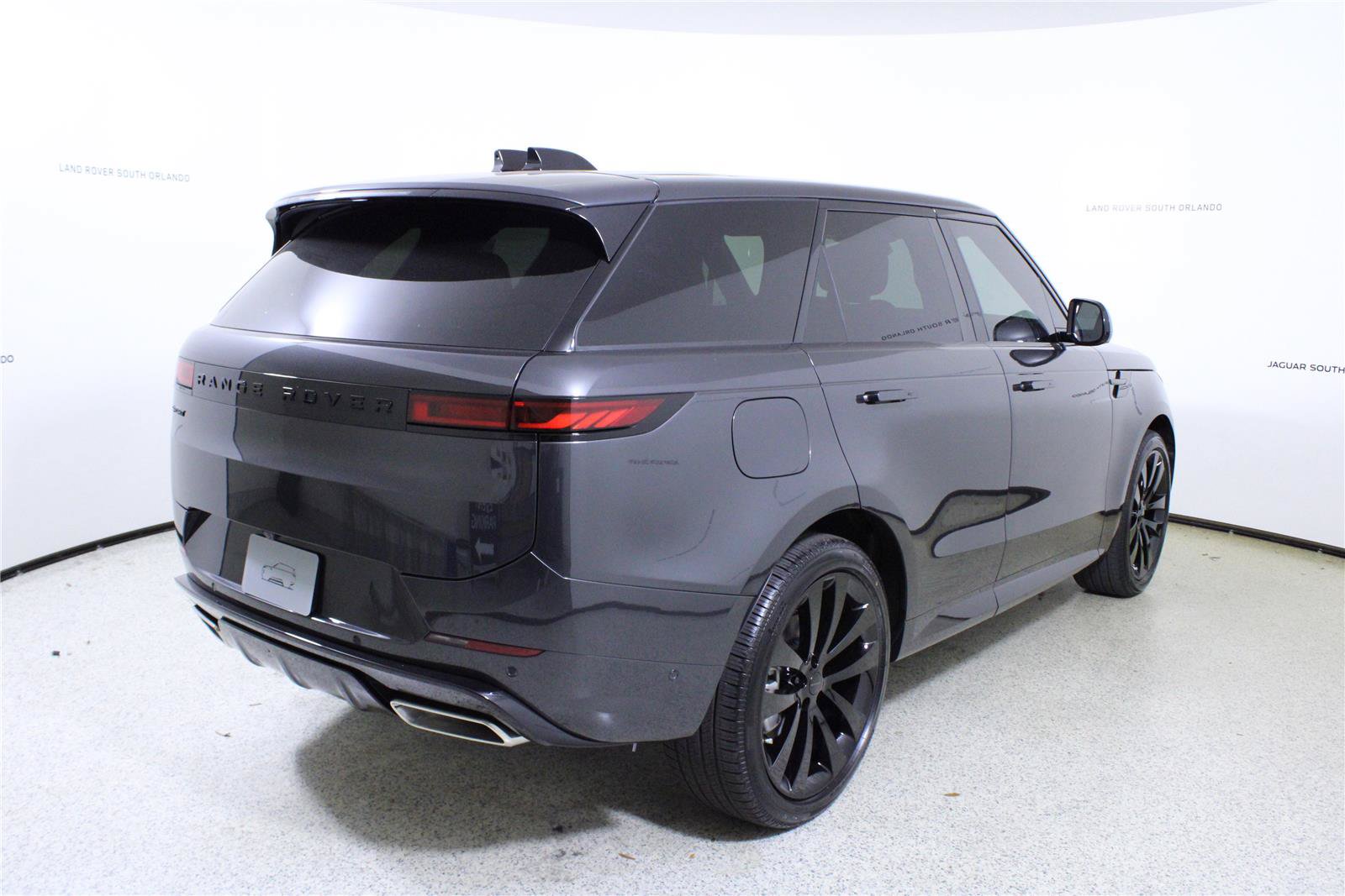 New 2026 Land Rover Range Rover Sport Dynamic SE AWD/4WD image 7